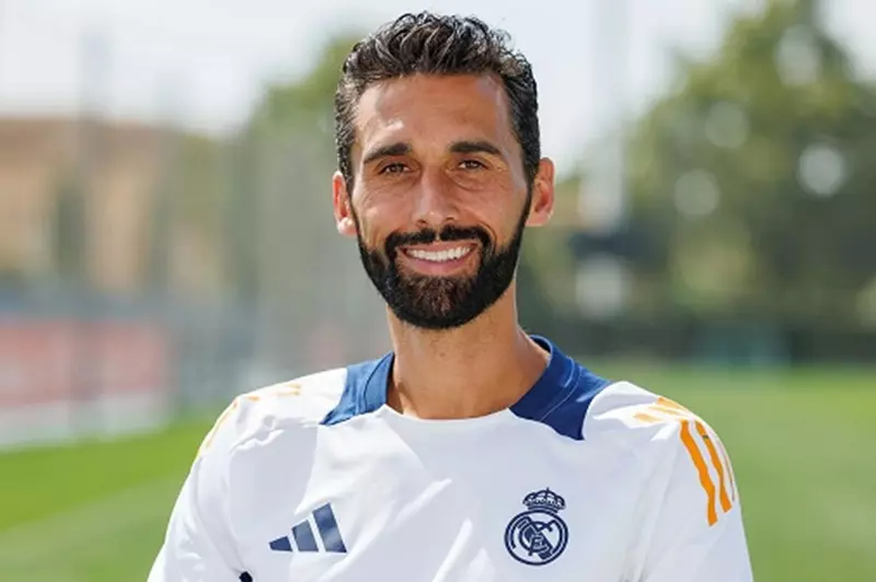 أربيلوا يتولى الإدارة الفنية لرديف ريال مدريد خلفاً لراؤول أربيلوا يتولى الإدارة الفنية لرديف ريال مدريد خلفاً لراؤول