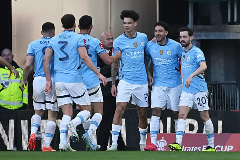 الدوري الإنجليزي الممتاز: تفاصيل مباراة مانشستر سيتي أمام بورنموث والقناة الناقلة الدوري الإنجليزي الممتاز: تفاصيل مباراة مانشستر سيتي أمام بورنموث والقناة الناقلة