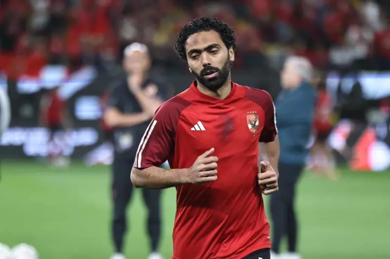 الشحات يتحدث عن مواجهة ميسي: الأهلي يتمسك بالتحدي.. ونتطلع لدعم الجماهير في أمريكا الشحات يتحدث عن مواجهة ميسي: الأهلي يتمسك بالتحدي.. ونتطلع لدعم الجماهير في أمريكا