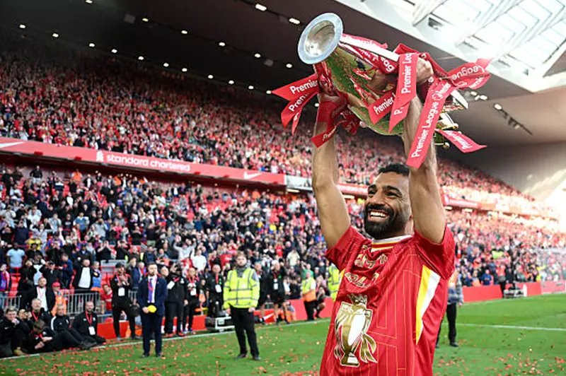 أسطورة مانشستر يونايتد: محمد صلاح في صدارة المنافسة على الكرة الذهبية أسطورة مانشستر يونايتد: محمد صلاح في صدارة المنافسة على الكرة الذهبية