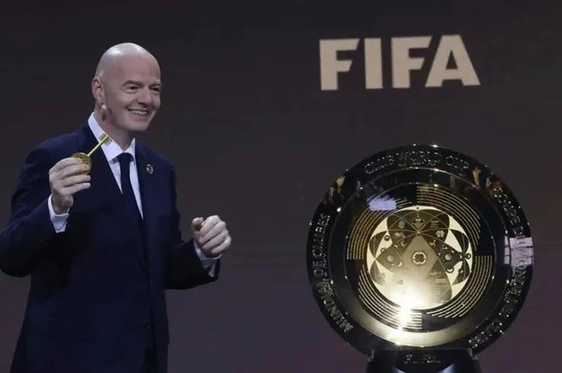 حصرياً: شعار بطل كأس العالم للأندية 2025 على القميص لمدة 4 سنوات - تقارير تكشف التفاصيل! حصرياً: شعار بطل كأس العالم للأندية 2025 على القميص لمدة 4 سنوات - تقارير تكشف التفاصيل!