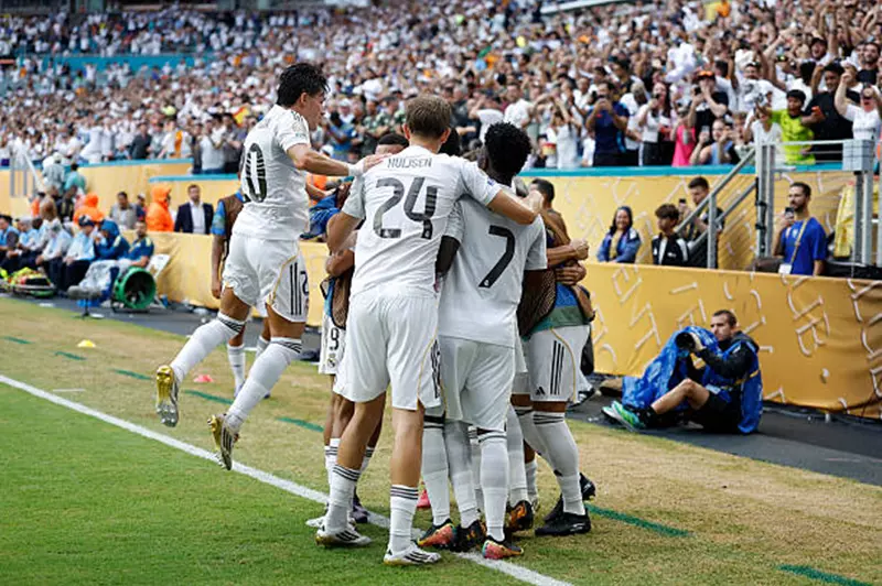 نقطة انطلاق: ريال مدريد يتأهل إلى ربع نهائي كأس العالم للأندية بفوز حاسم على يوفنتوس نقطة انطلاق: ريال مدريد يتأهل إلى ربع نهائي كأس العالم للأندية بفوز حاسم على يوفنتوس