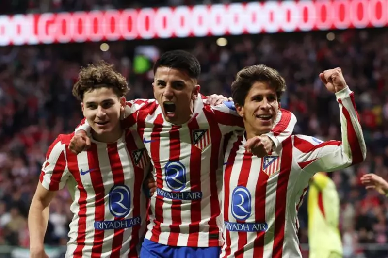 أتلتيكو مدريد يفوز على إشبيلية في الدوري الإسباني أتلتيكو مدريد يفوز على إشبيلية في الدوري الإسباني